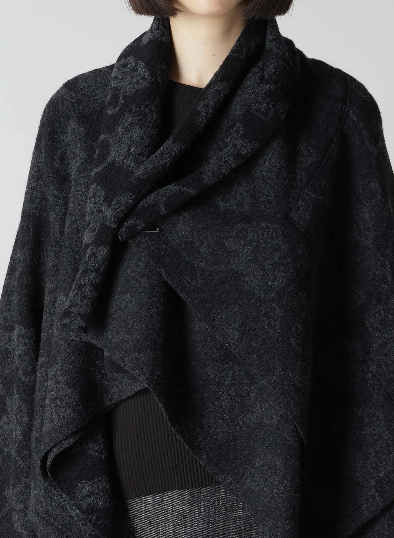 FLOWER PILE JACQUARD DOUBLED LAYER LIKE CARDIGAN